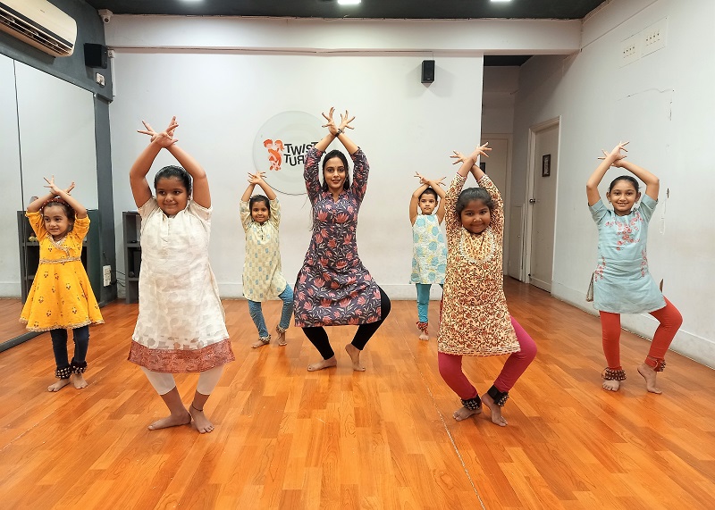 Dance and Zumba Classes at Salt Lake ,bharatanatyam dancing kids