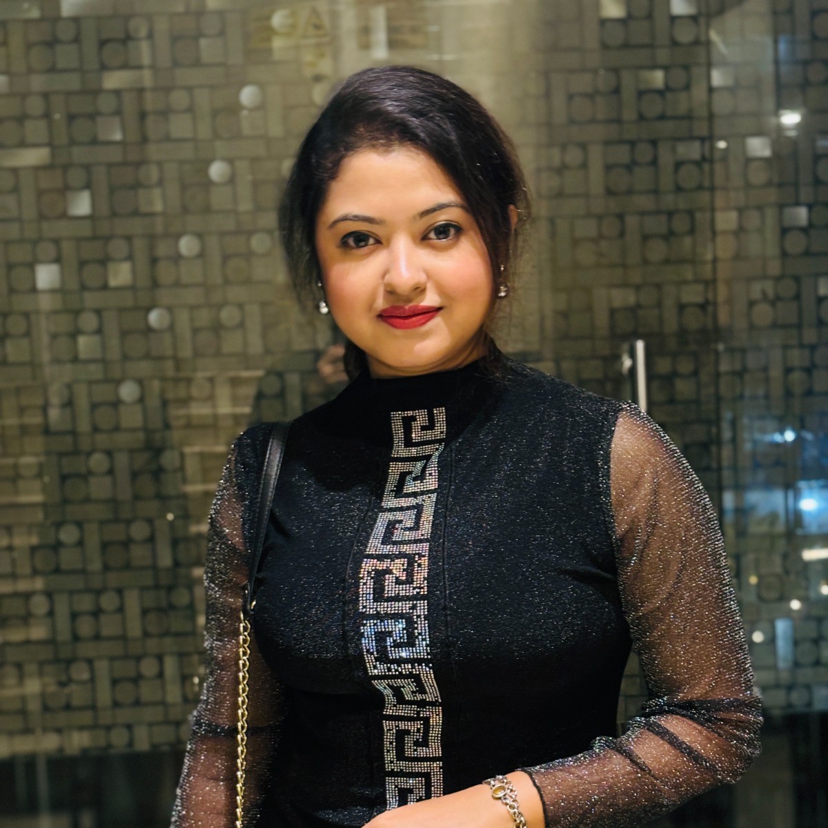 Pampa Ghosh performing in a vibrant costume