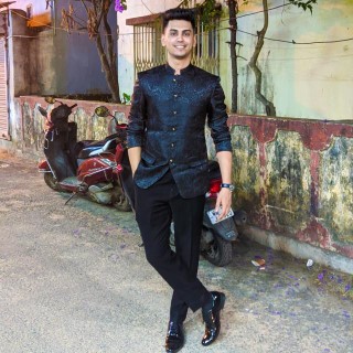 Twist N Turns Dance Instructor