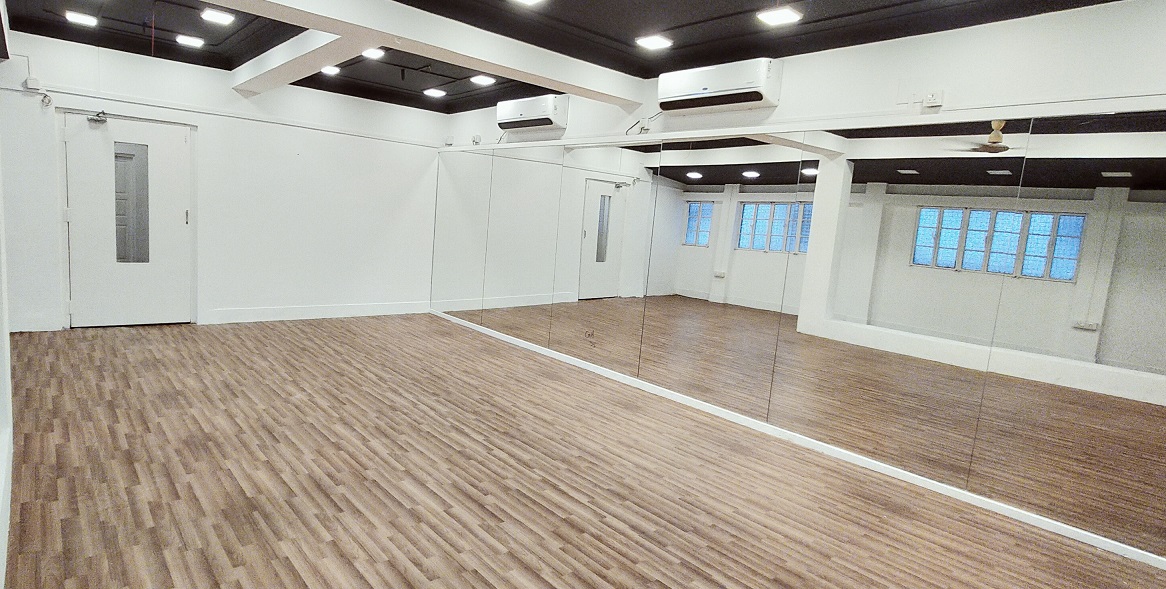 Twist N Turns Ballygunge Studio